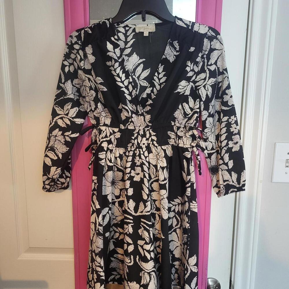 black and cream midi floral print dress with side bow tie detail
